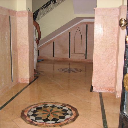 Apartamento Obelisk House Jazirat al Awwamiyah Exterior foto