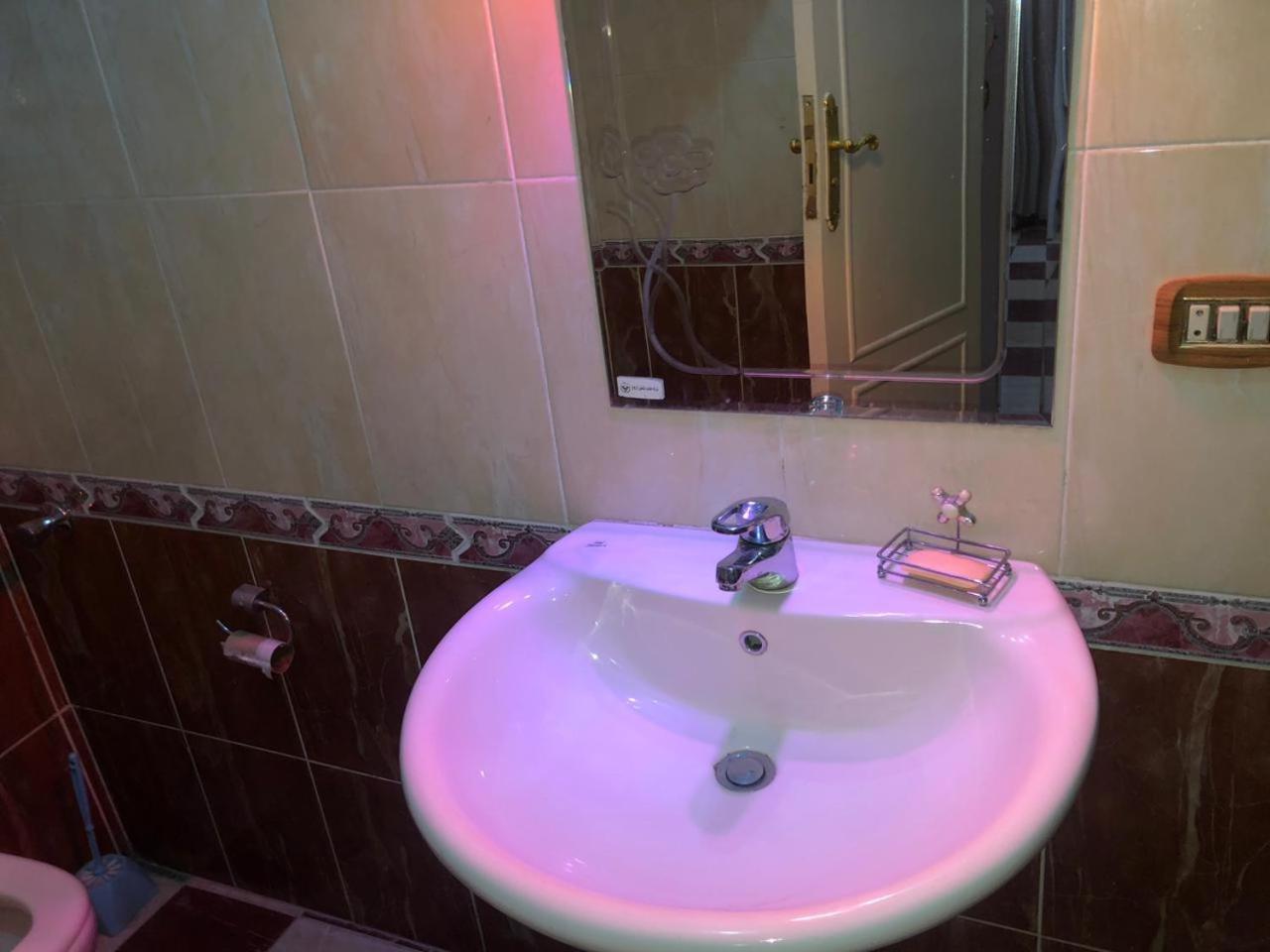 Apartamento Obelisk House Jazirat al Awwamiyah Exterior foto