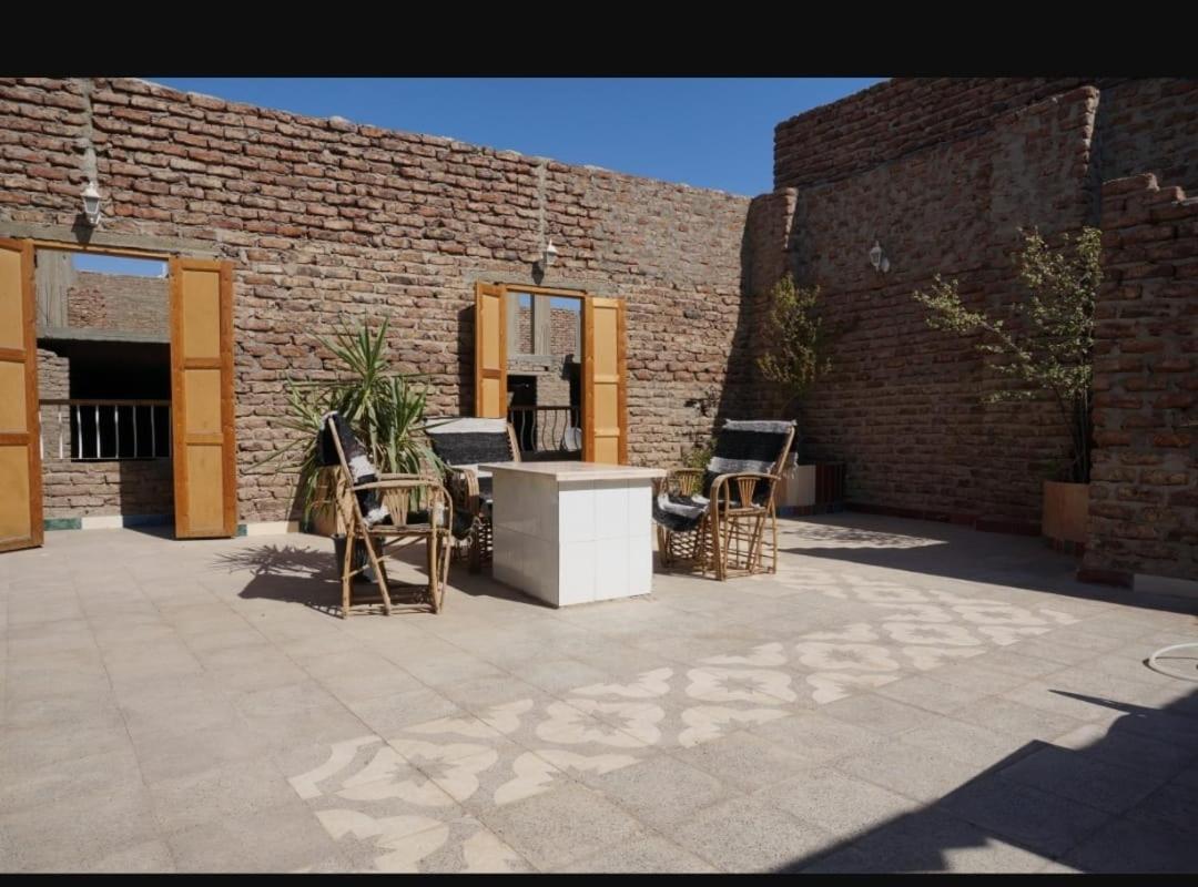 Apartamento Obelisk House Jazirat al Awwamiyah Exterior foto